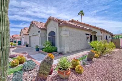 7956 N Panamint Drive, Tucson, AZ 85743 - Photo 1