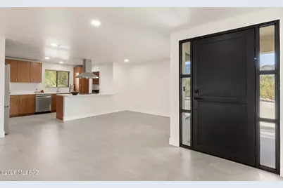 6401 N Camino Abbey, Tucson, AZ 85718 - Photo 2