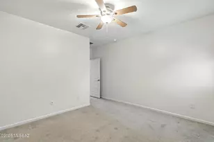 10198 E Boulder Hop Trl, Tucson, AZ 85747 - Photo 38