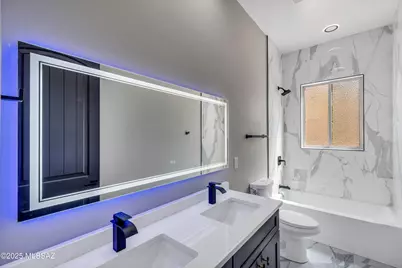 2399 Della Roccia Court, Oro Valley, AZ 85737 - Photo 18