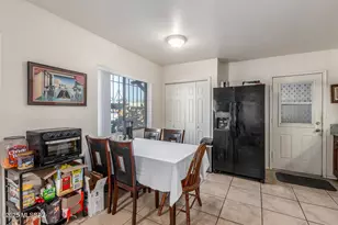 1917 W La Osa Dr, Tucson, AZ 85705 - Photo 8