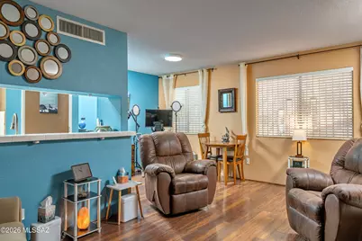 6718 E Calle La Paz #C, Tucson, AZ 85715 - Photo 4