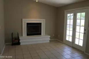 4784 W Daphne Ln, Tucson, AZ 85742 - Photo 4