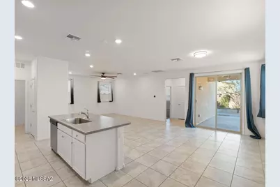 7996 S Golden Bell Drive, Tucson, AZ 85747 - Photo 8