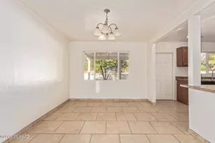 6517 E Cooper St, Tucson, AZ 85710 - Photo 8
