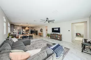 9750 E Miller Peak Trl, Tucson, AZ 85747 - Photo 32