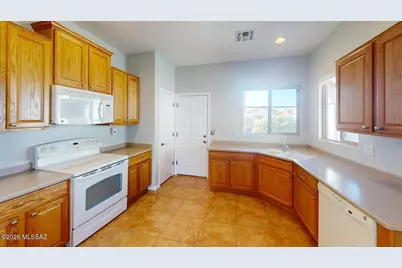 158 W Calle Del Estribo, Sahuarita, AZ 85629 - Photo 4