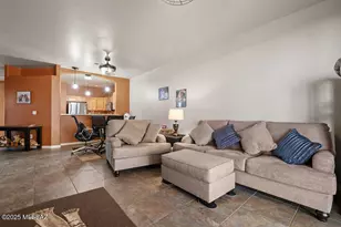 518 W Parkwood Ct, Green Valley, AZ 85614 - Photo 4