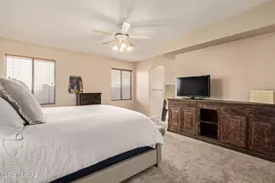 11962 N Crescendo Dr, Tucson, AZ 85737 - Photo 14