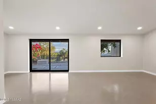 1502 E Indian Wells Rd, Tucson, AZ 85718 - Photo 30