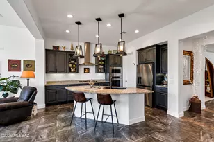 2460 E Copper Vly Wy, Green Valley, AZ 85614 - Photo 12