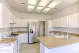 2312 E Coreopsis Way, Oro Valley, AZ 85755 - Photo 8