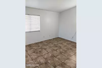 5563 W Guild Springs Street, Marana, AZ 85658 - Photo 6