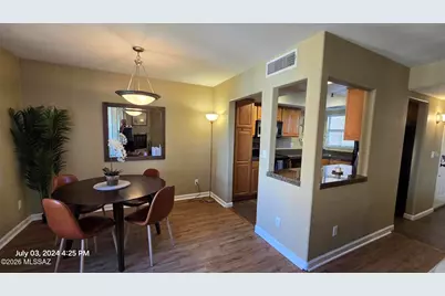 6651 N Campbell Avenue #240, Tucson, AZ 85718 - Photo 8