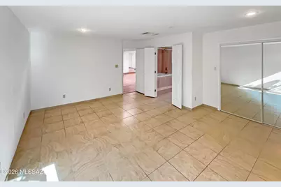 2016 S San Vincent Drive, Green Valley, AZ 85614 - Photo 4