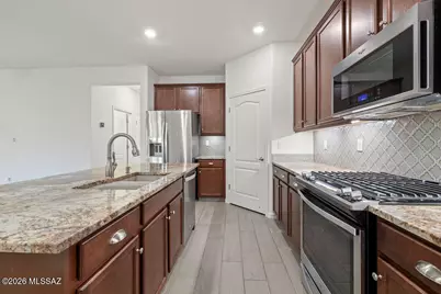 8642 N Genoa Court, Tucson, AZ 85742 - Photo 6