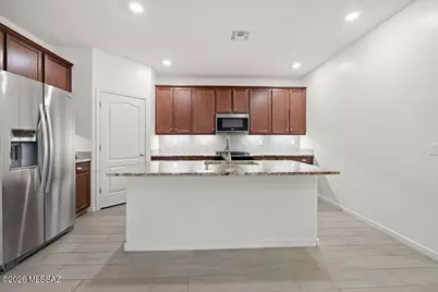 8642 N Genoa Court, Tucson, AZ 85742 - Photo 4