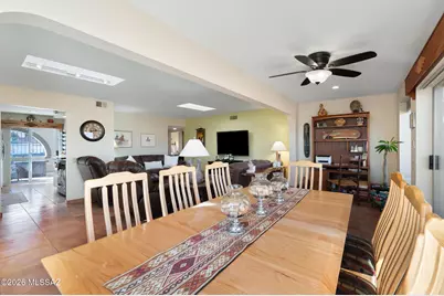 841 W La Calandria, Green Valley, AZ 85622 - Photo 8