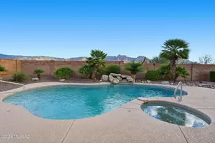 602 E Bridal Veil Falls Rd, Oro Valley, AZ 85755 - Photo 2