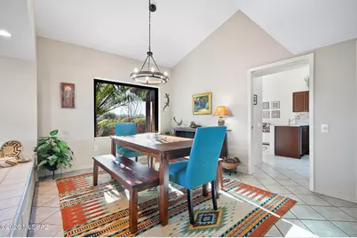 1760 W Via De La Gloria, Green Valley, AZ 85622 - Photo 10