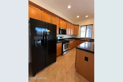 1254 W Keuhne Court, Oro Valley, AZ 85755 - Photo 2