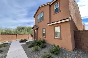 1127 E Cairn St, Tucson, AZ 85719 - Photo 2