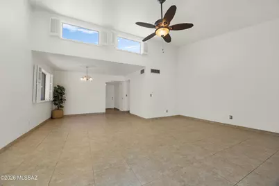 5521 N Arroyo Grande Drive, Tucson, AZ 85718 - Photo 8