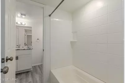 1620 N Wilmot Road #UNIT E147, Tucson, AZ 85712 - Photo 22