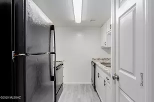 1620 N Wilmot Rd, Tucson, AZ 85712 - Photo 10