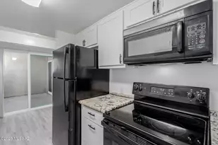 1620 N Wilmot Rd, Tucson, AZ 85712 - Photo 12