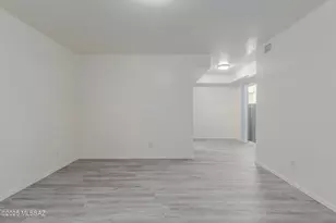 1620 N Wilmot Rd, Tucson, AZ 85712 - Photo 6