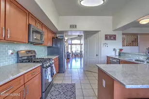 10236 E Buffaloberry Loop, Tucson, AZ 85748 - Photo 12