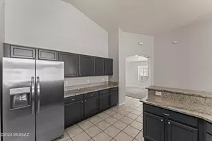 10215 E Mary Dr, Tucson, AZ 85730 - Photo 20