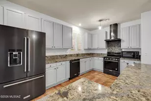 2480 W Tom Watson Dr, Tucson, AZ 85742 - Photo 2