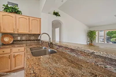 65815 E Desert Sands Drive, Tucson, AZ 85739 - Photo 12