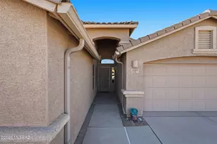 1507 N Via Mazatlan, Green Valley, AZ 85614 - Photo 2