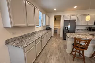 3772 W Desert Totem Ln, Tucson, AZ 85742 - Photo 14