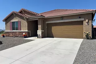 3772 W Desert Totem Ln, Tucson, AZ 85742 - Photo 2