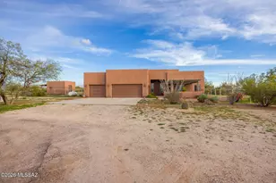 30895 E Goodman Ranch Rd, Marana, AZ 85658 - Photo 34
