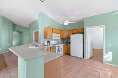 8055 W Cottonwood Wash Way, Tucson, AZ 85743 - Photo 10