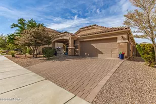 8784 W Saguaro Moon Rd, Marana, AZ 85653 - Photo 2