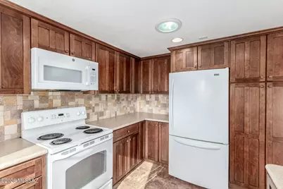 132 E Santa Rebecca Drive, Green Valley, AZ 85614 - Photo 12