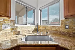 6684 E Ladonna Ln, Tucson, AZ 85706 - Photo 14