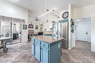 668 W Greenview Pl, Green Valley, AZ 85614 - Photo 20