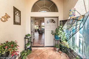 668 W Greenview Pl, Green Valley, AZ 85614 - Photo 10