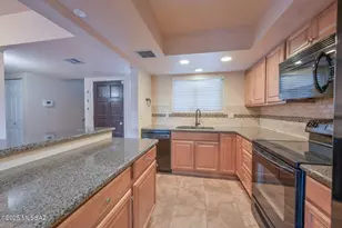 3472 N Richland Dr, Tucson, AZ 85719 - Photo 8