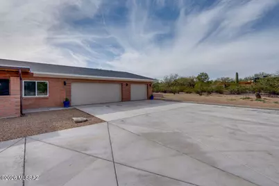 11000 E Roger Road, Tucson, AZ 85749 - Photo 8