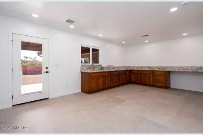 11000 E Roger Road, Tucson, AZ 85749 - Photo 26