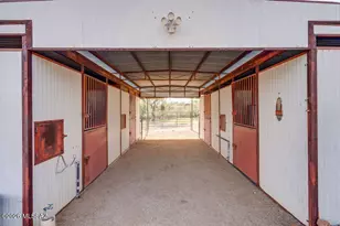 11000 E Roger Rd, Tucson, AZ 85749 - Photo 44