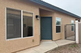 9435 N Painted Sky Dr, Tucson, AZ 85743 - Photo 2